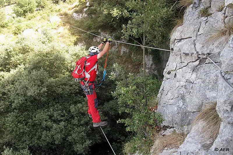 Via-Ferrata-de-la-Hermida-Cantabria-Cantabriarural-B-800x533